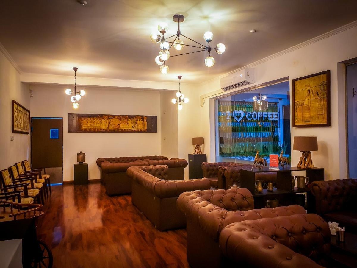 Pearl Royal Hotel, Colombo Buitenkant foto